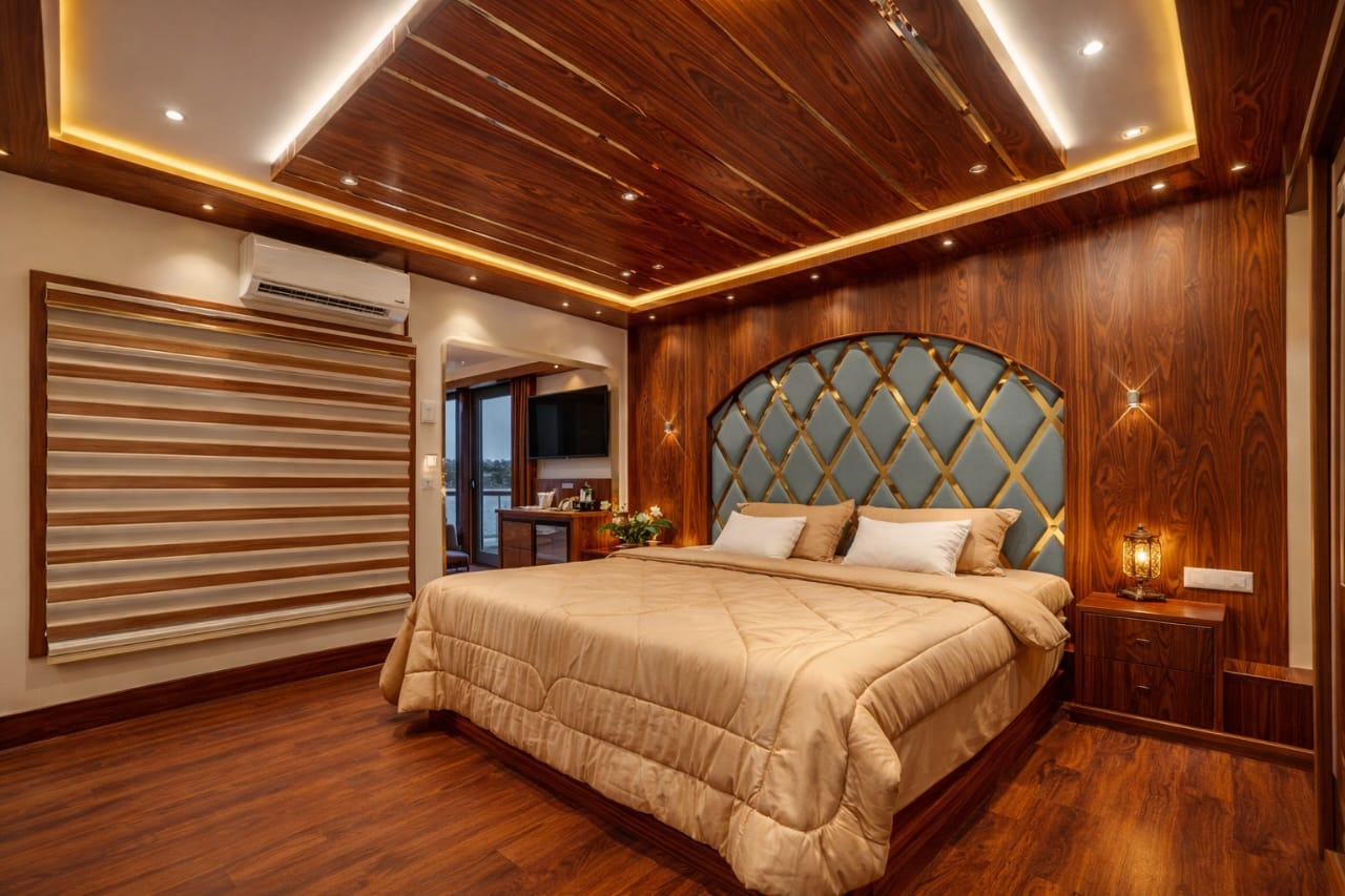 Traditional Kerala dining onboard